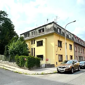 Hotel apartamentowy Hillside Praga